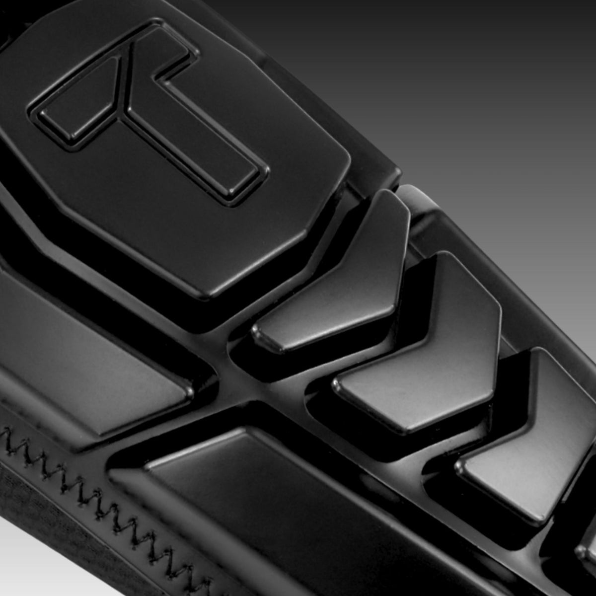TEKERS: T7 AERO INTEGRATED SLEEVE SHIN GUARDS